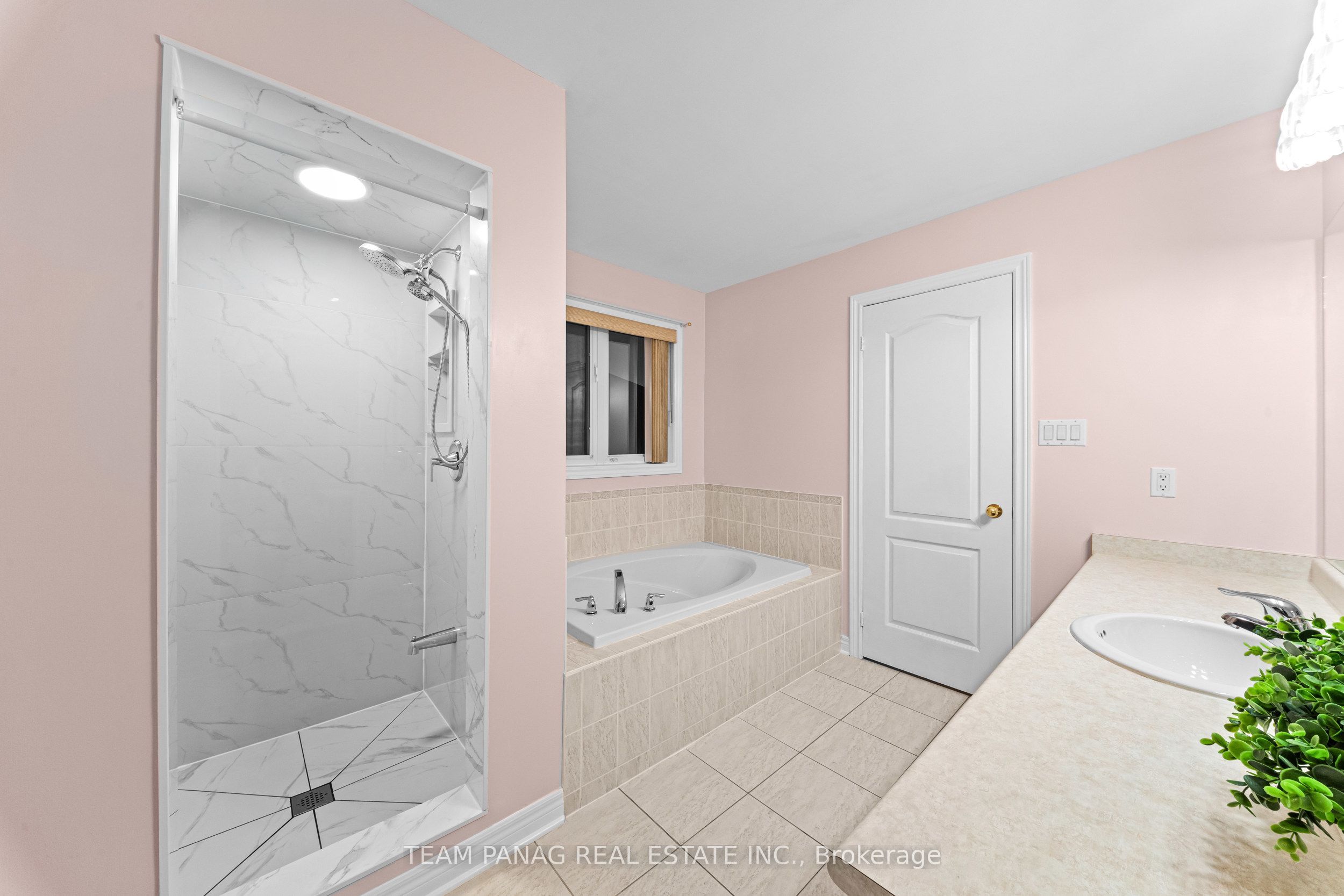 18 Snowdrift Trail Property Photo 28