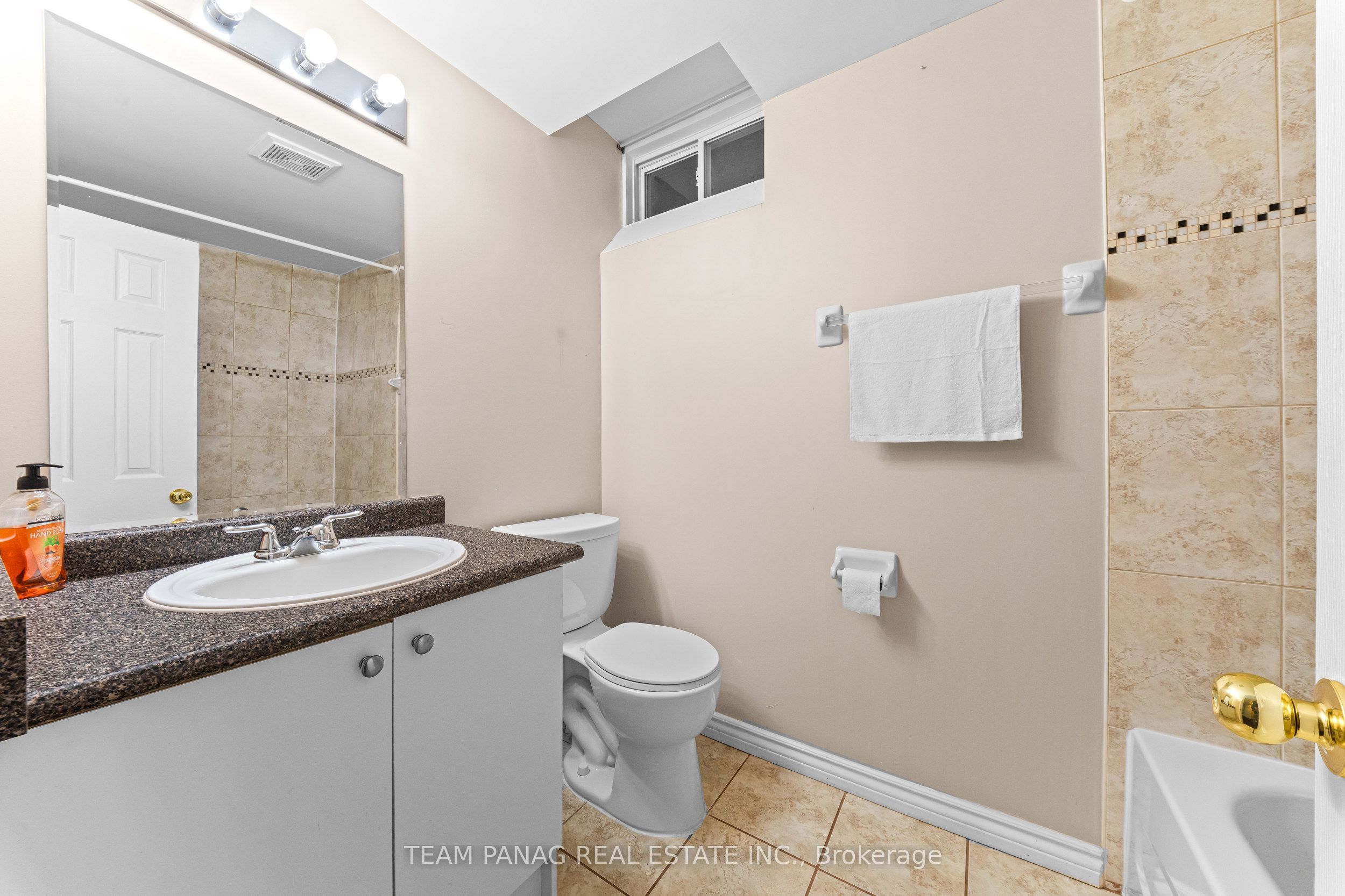 18 Snowdrift Trail Property Photo 44