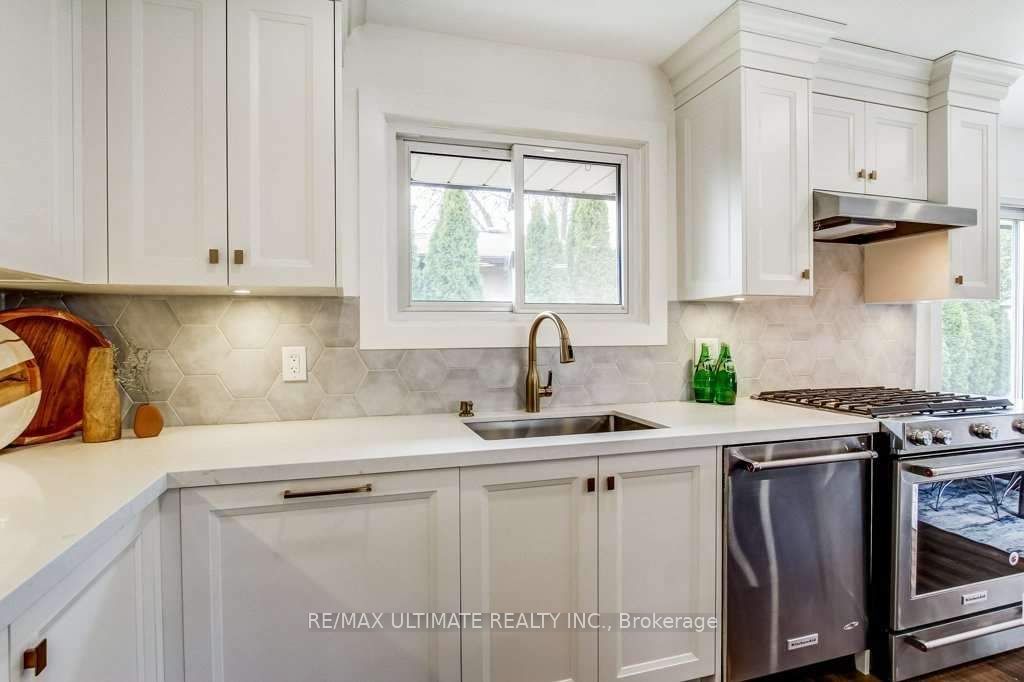2391 Wyandotte Drive Property Photo 12
