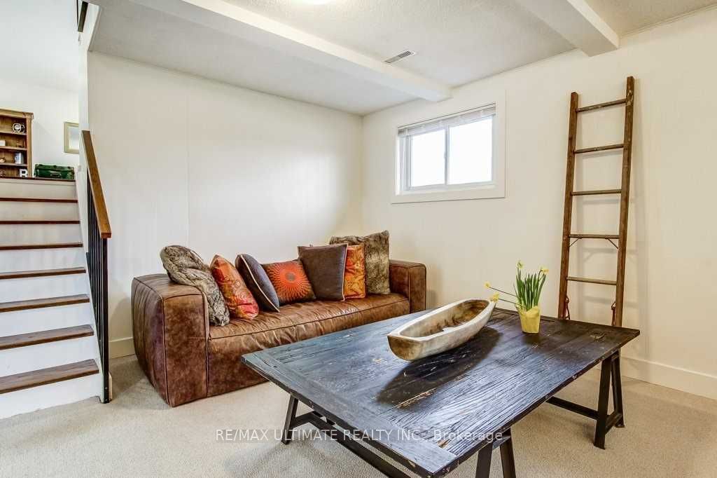 2391 Wyandotte Drive Property Photo 21