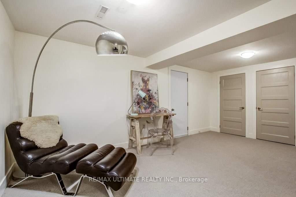 2391 Wyandotte Drive Property Photo 26