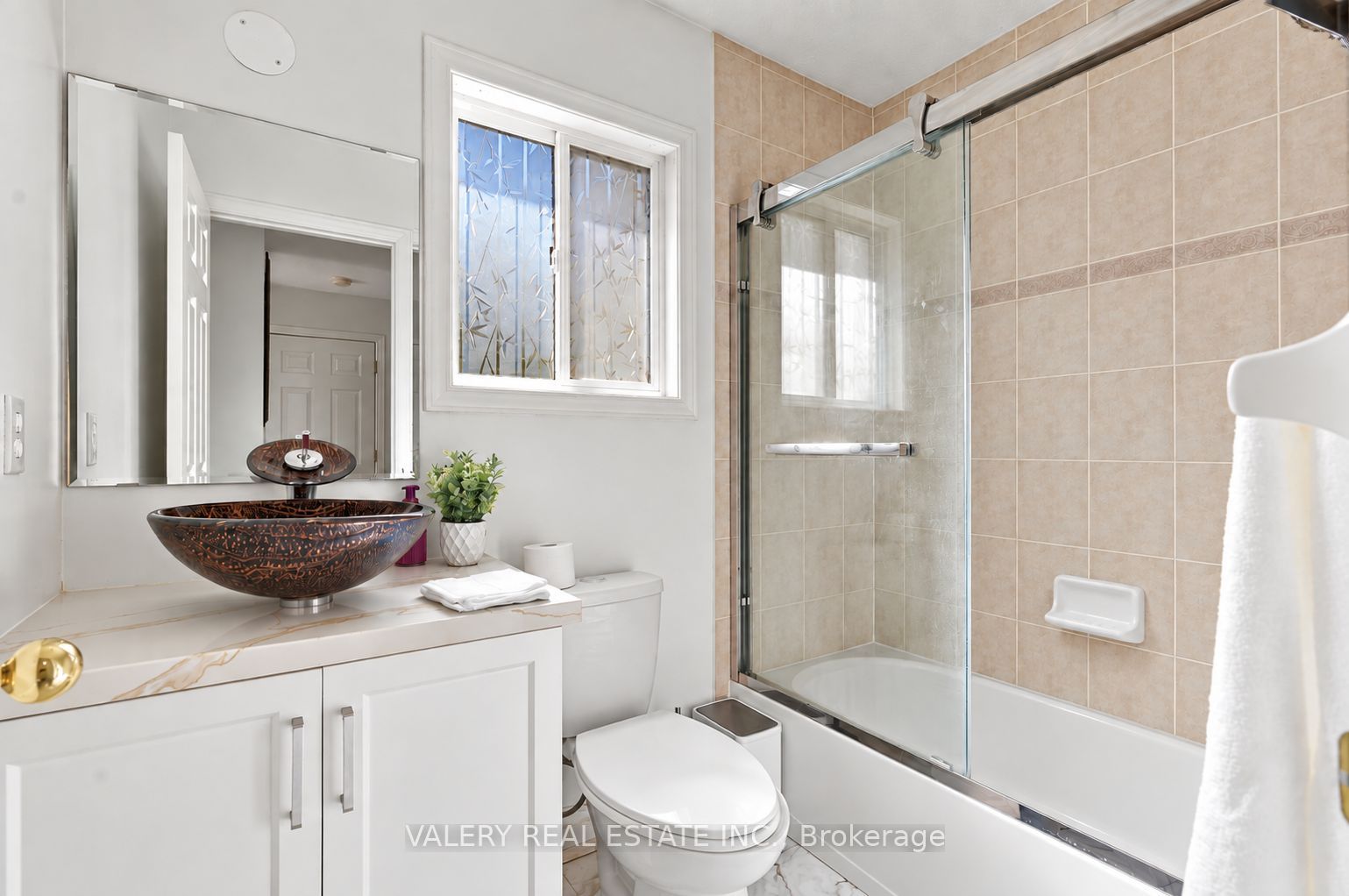 106 Doctor Moore Court Property Photo 6