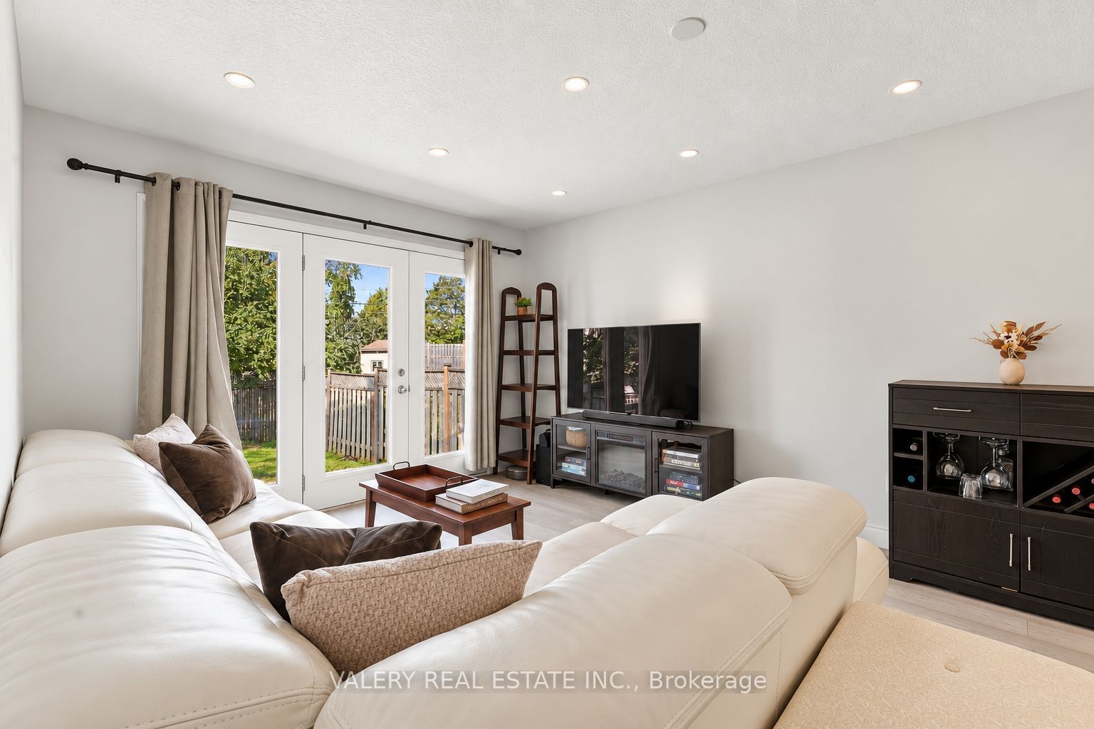106 Doctor Moore Court Property Photo 10