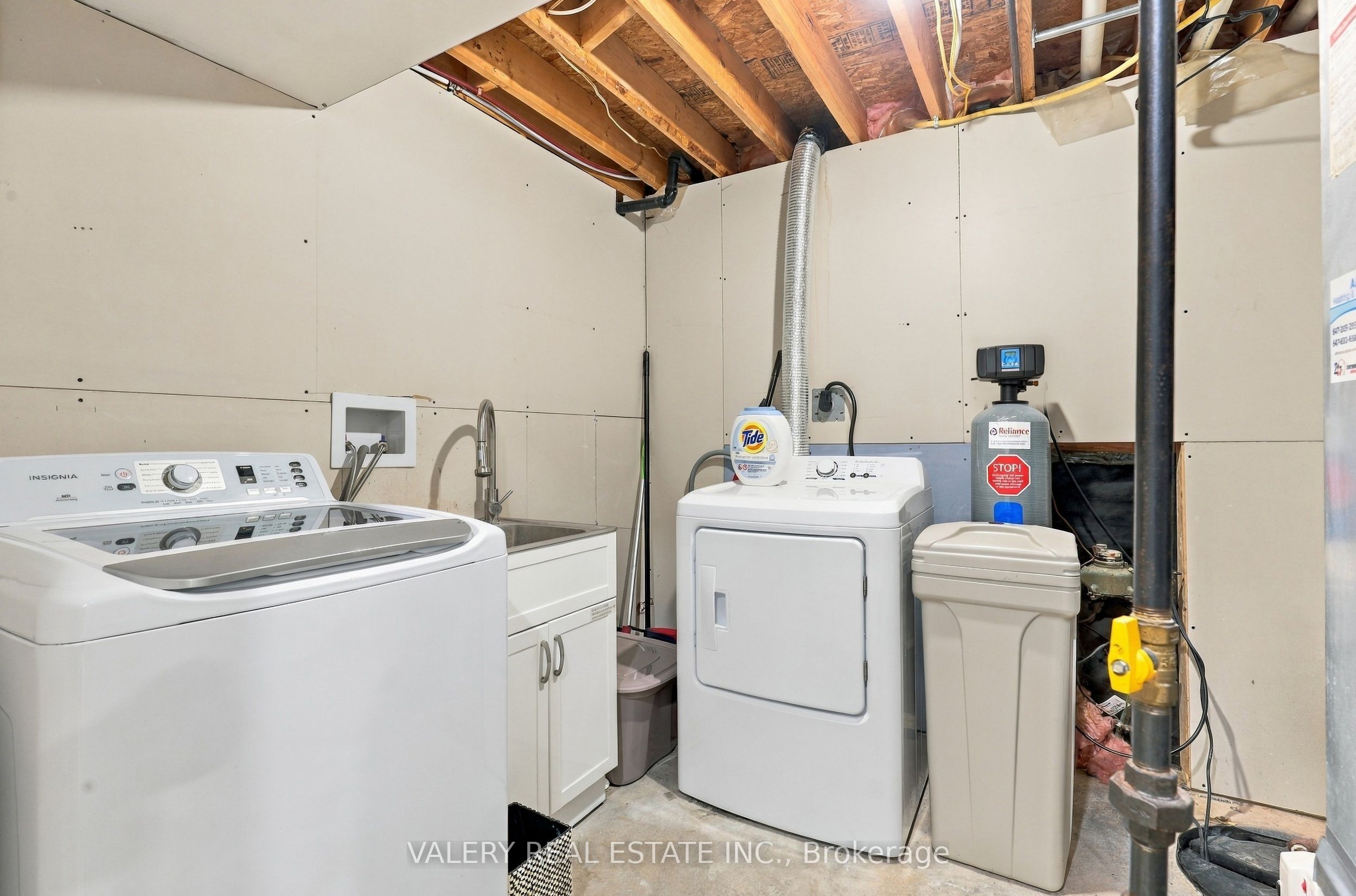 106 Doctor Moore Court Property Photo 24