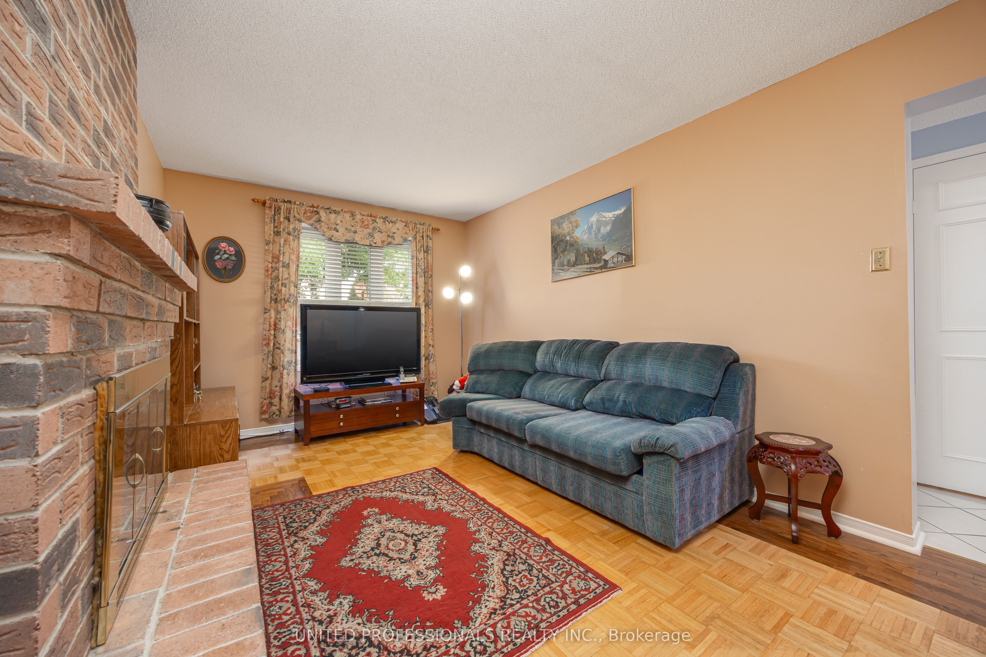 4419 Hearthside Drive Property Photo 8