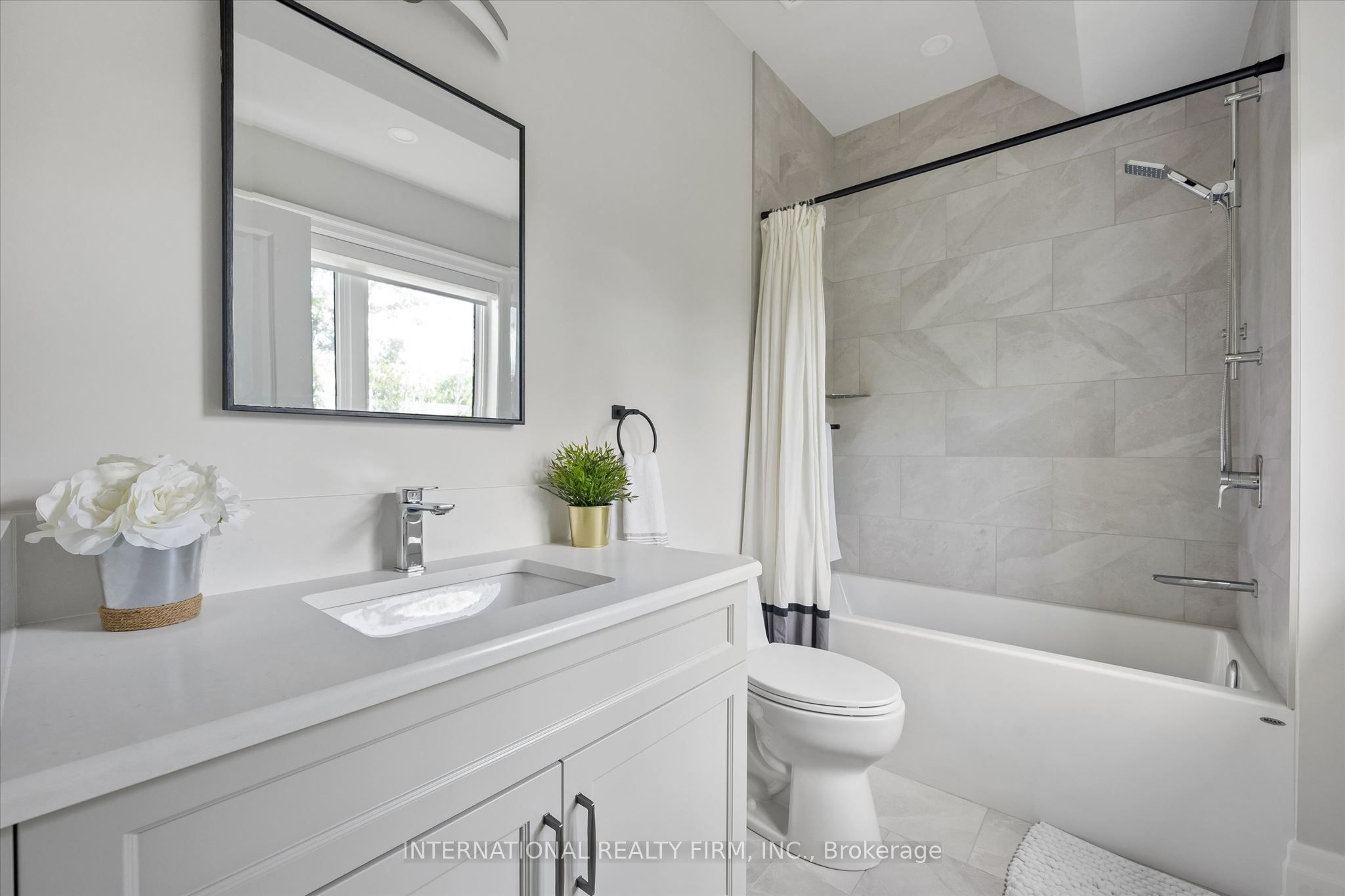 2423 Raymore Drive Property Photo 32
