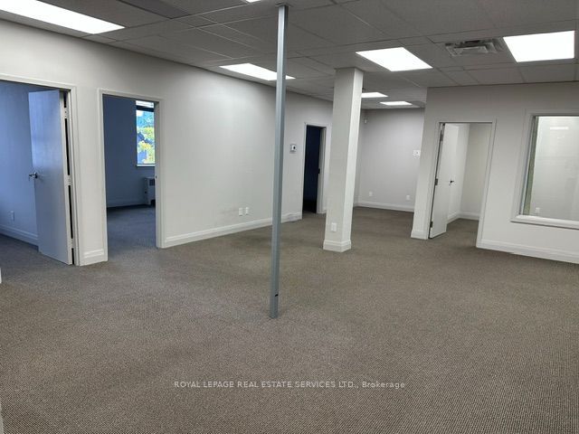 235 Lakeshore Road E 200 Property Photo 7