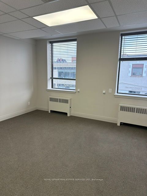 235 Lakeshore Road E 200 Property Photo 8