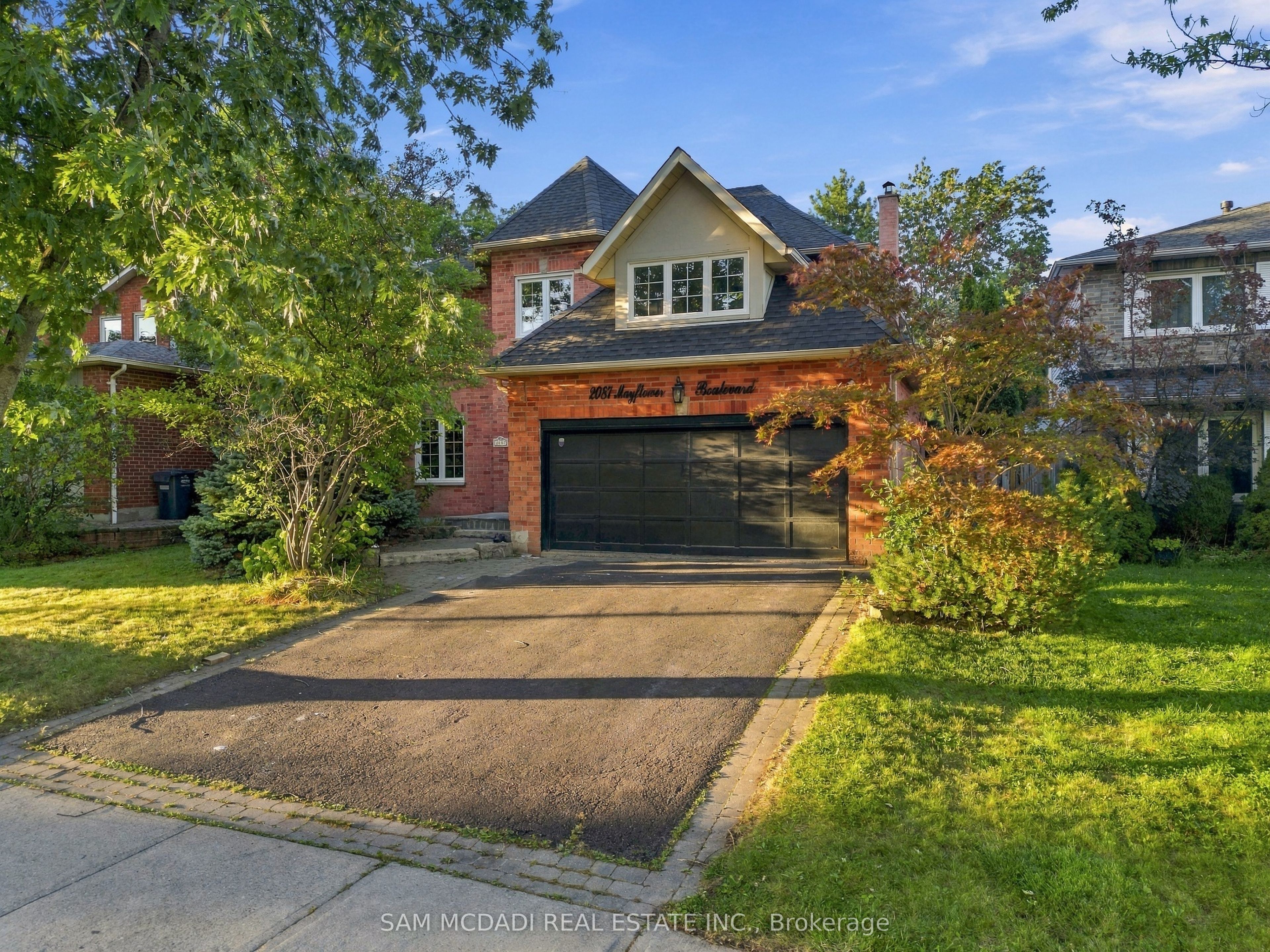 2087 Mayflower Boulevard Property Photo 1