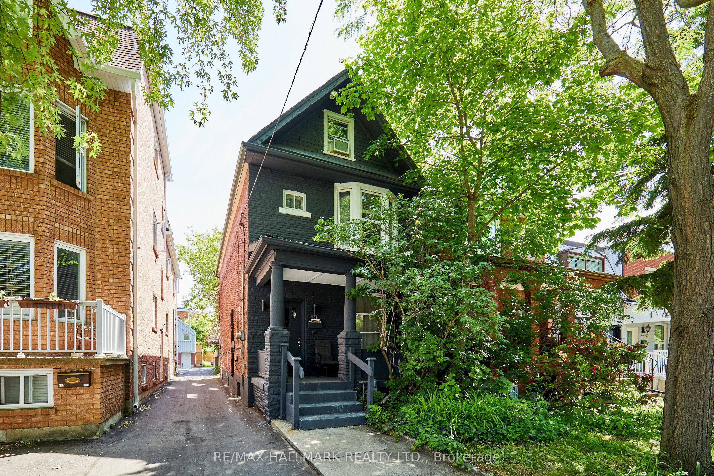 837 Gladstone Avenue
