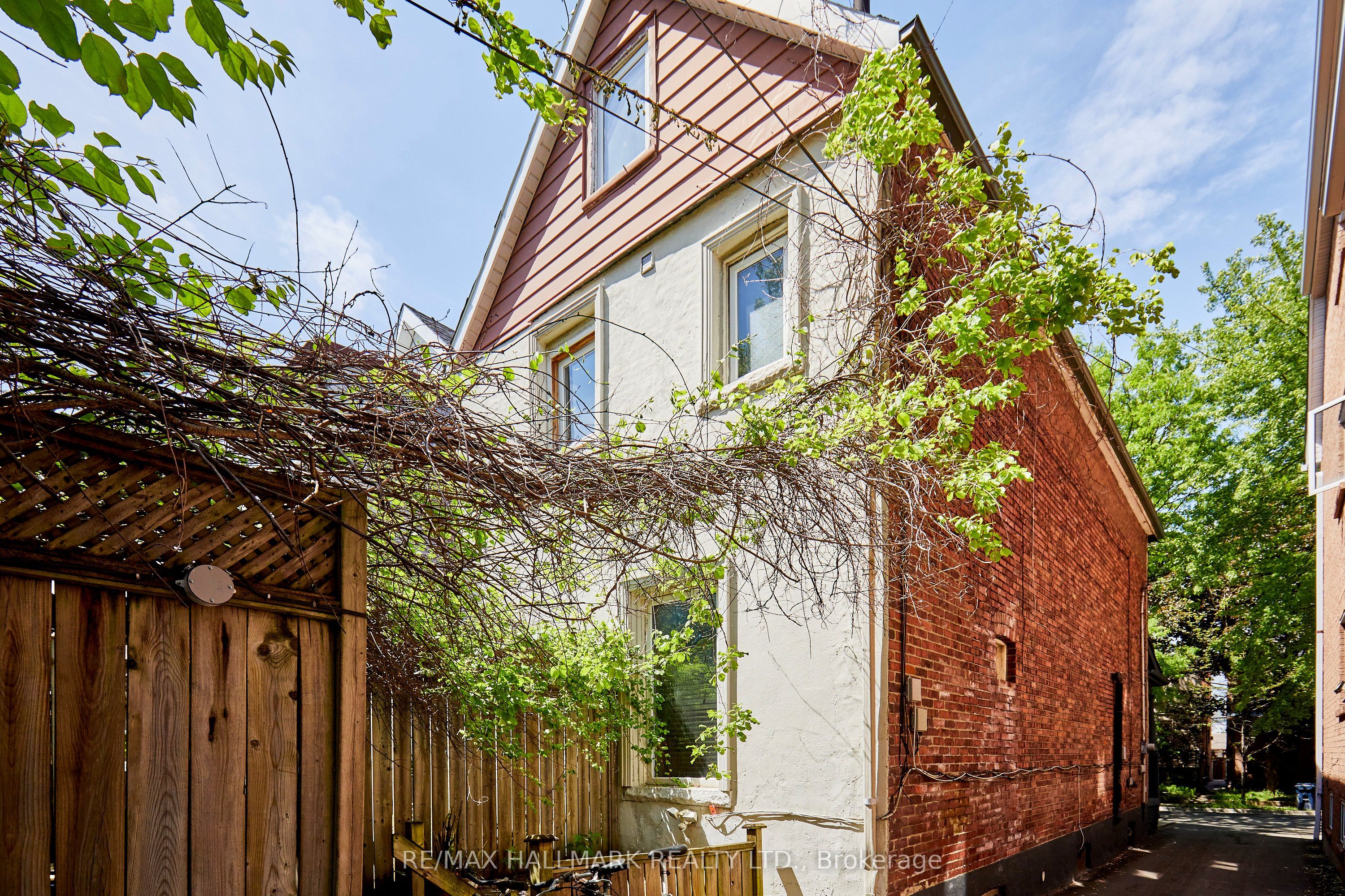 837 Gladstone Avenue Property Photo 4