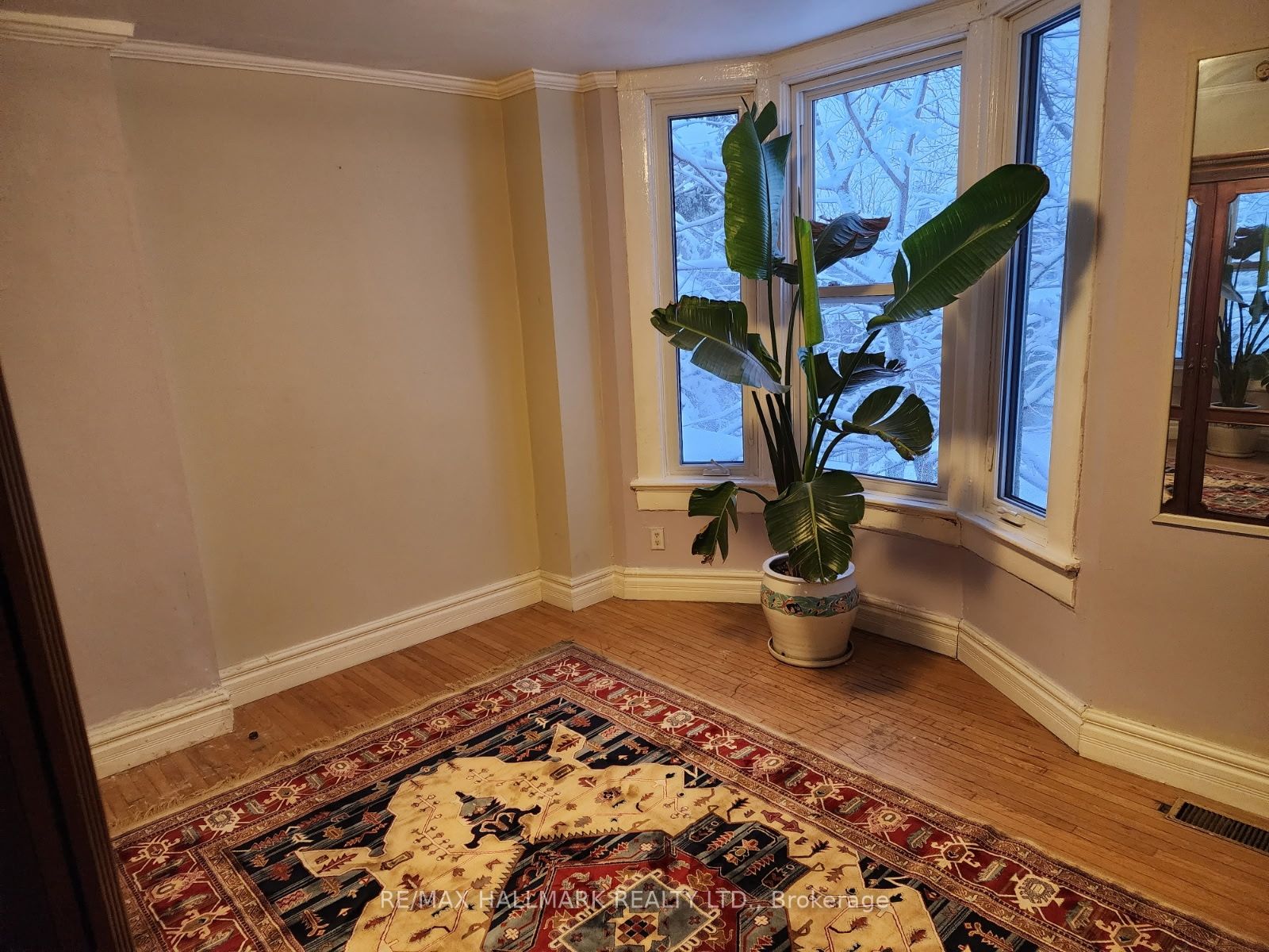 837 Gladstone Avenue Property Photo 11