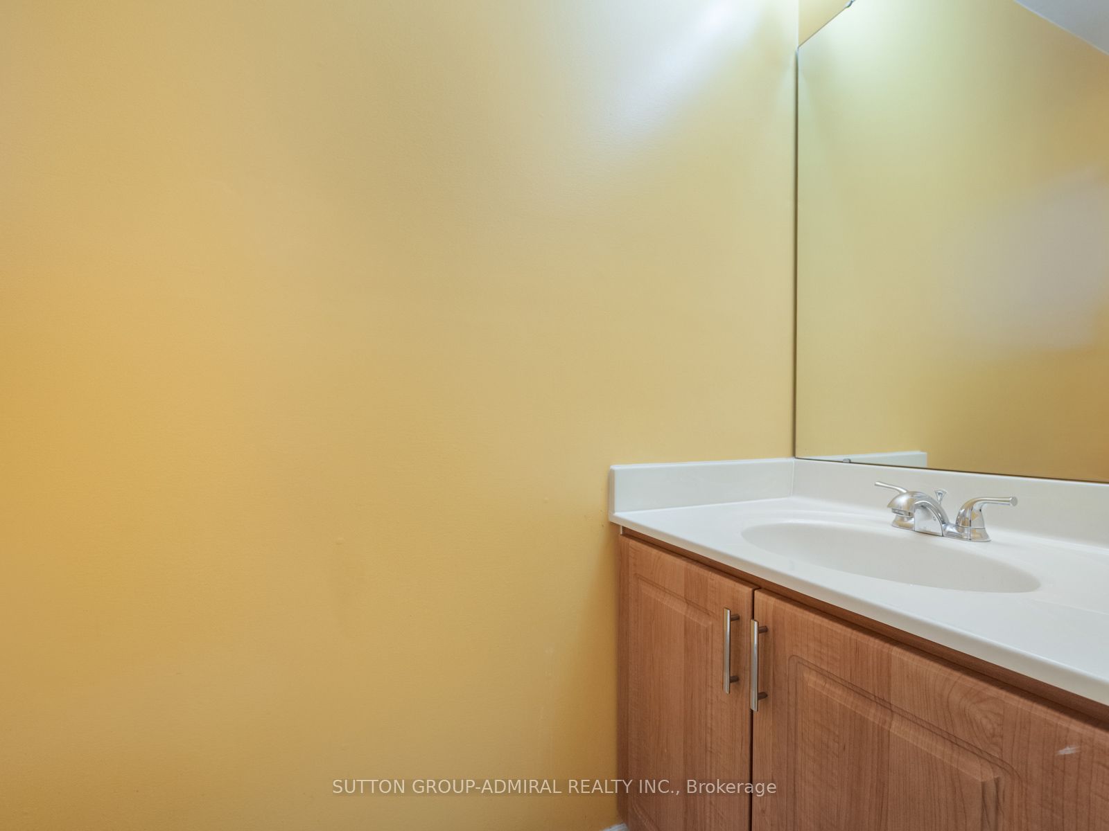 385 The East Mall #60 Property Photo 15