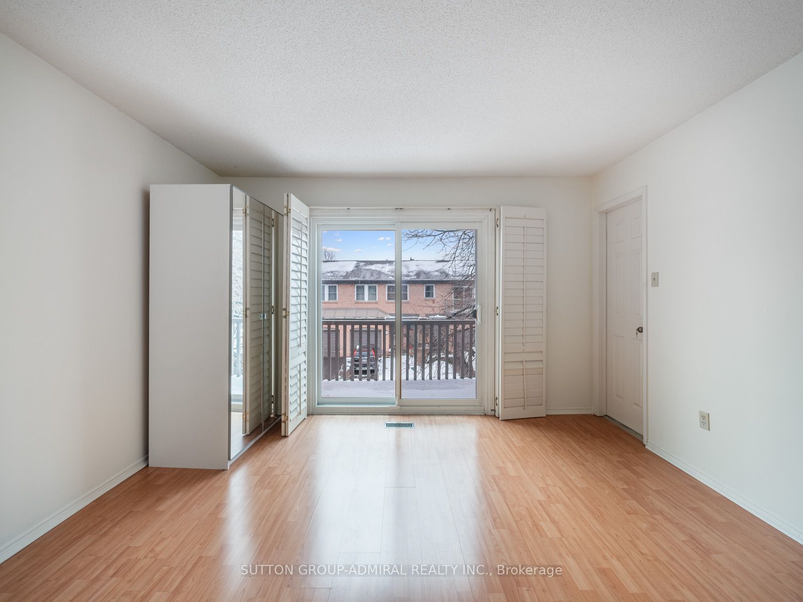 385 The East Mall #60 Property Photo 18