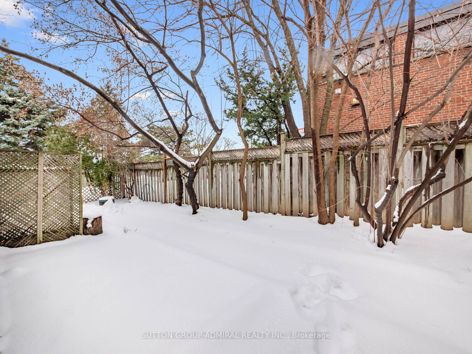 385 The East Mall #60 Property Photo 38