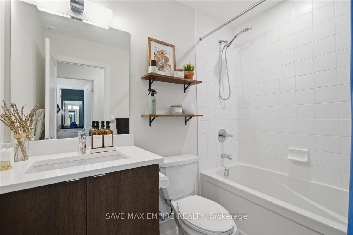 652 Cricklewood Drive 227 Property Photo 13