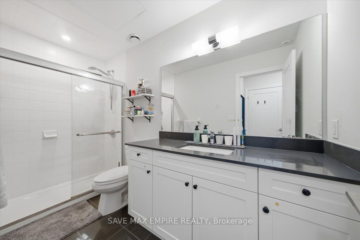 652 Cricklewood Drive 227 Property Photo 16