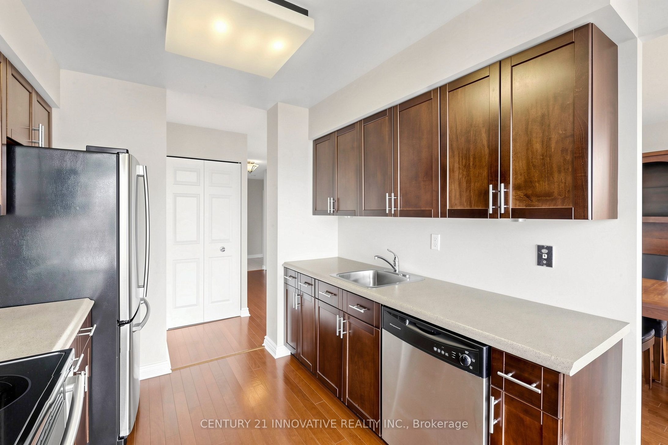 12 Ne Laurelcrest Street 912 Property Photo 16