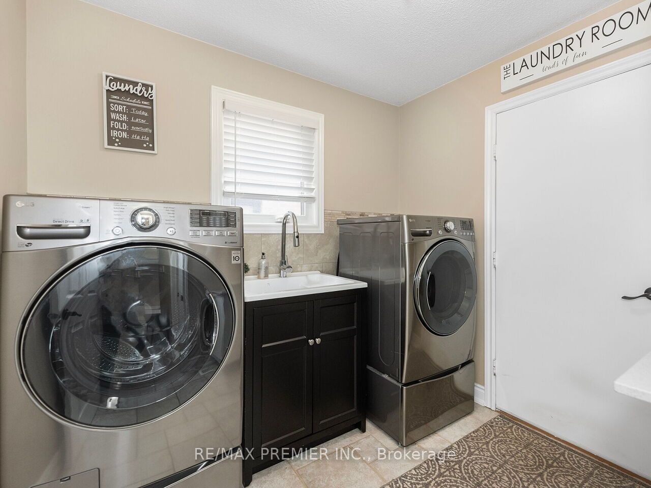 81 De Rose Avenue Property Photo 9