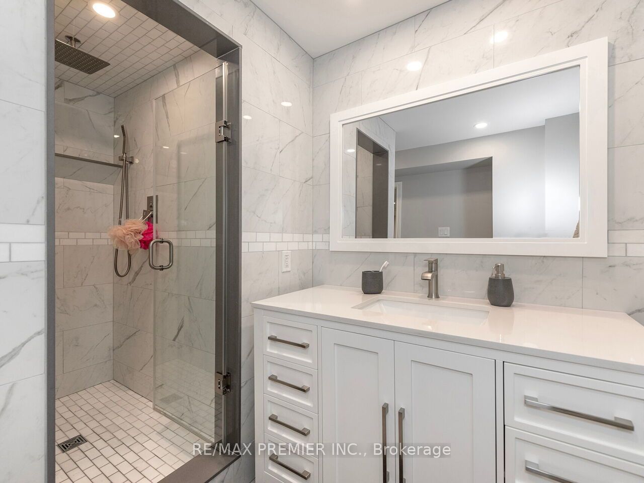 81 De Rose Avenue Property Photo 39