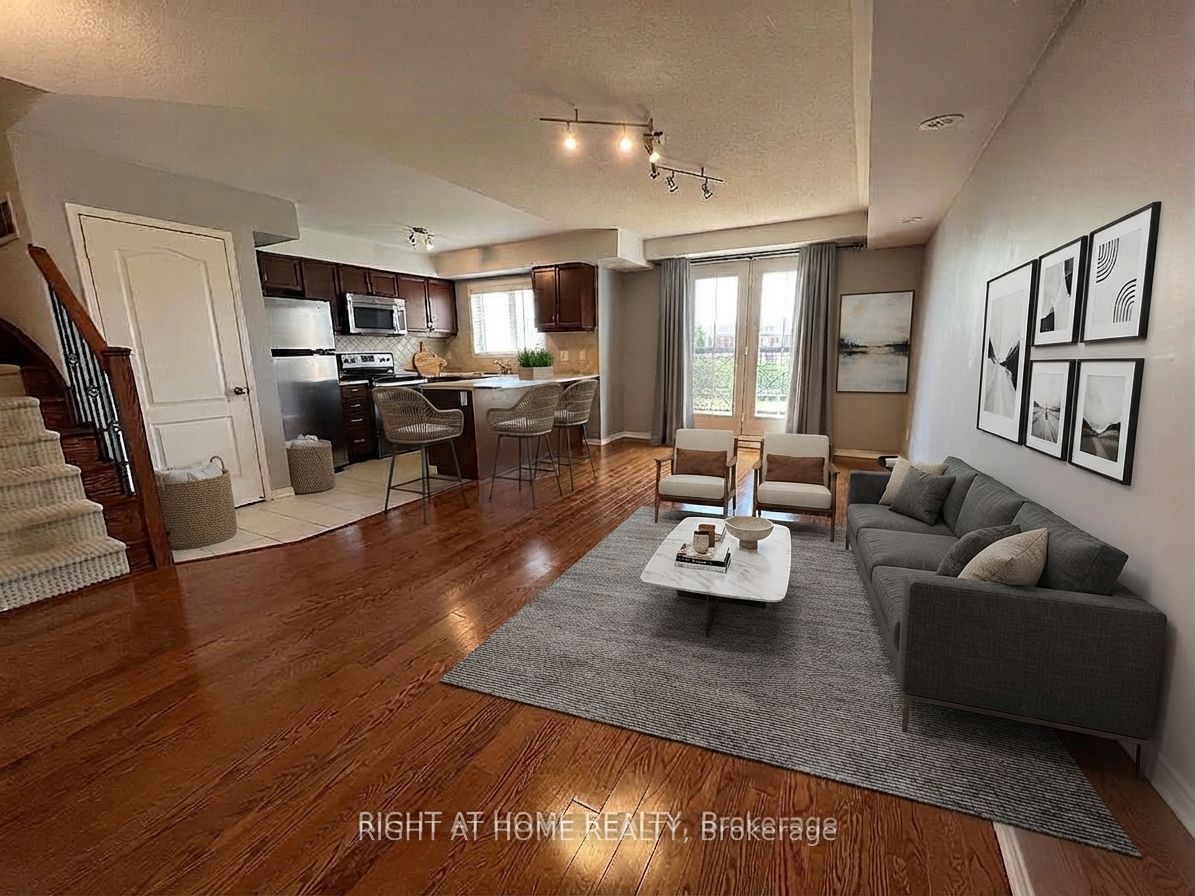 35 Hays Boulevard 10 Property Photo 3