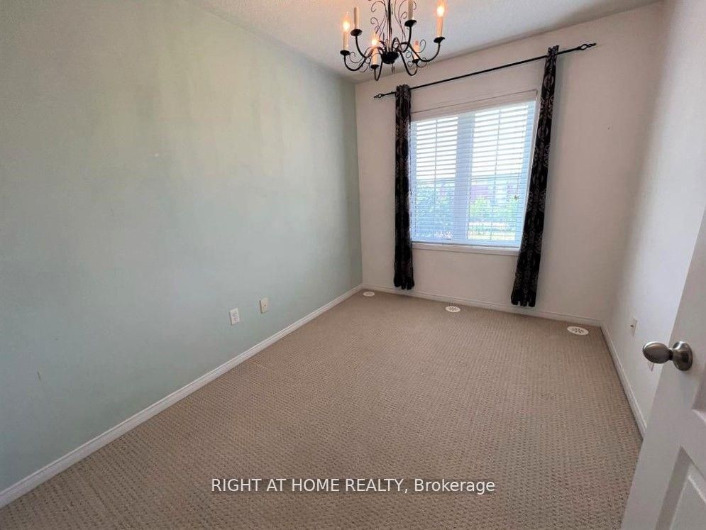 35 Hays Boulevard 10 Property Photo 14