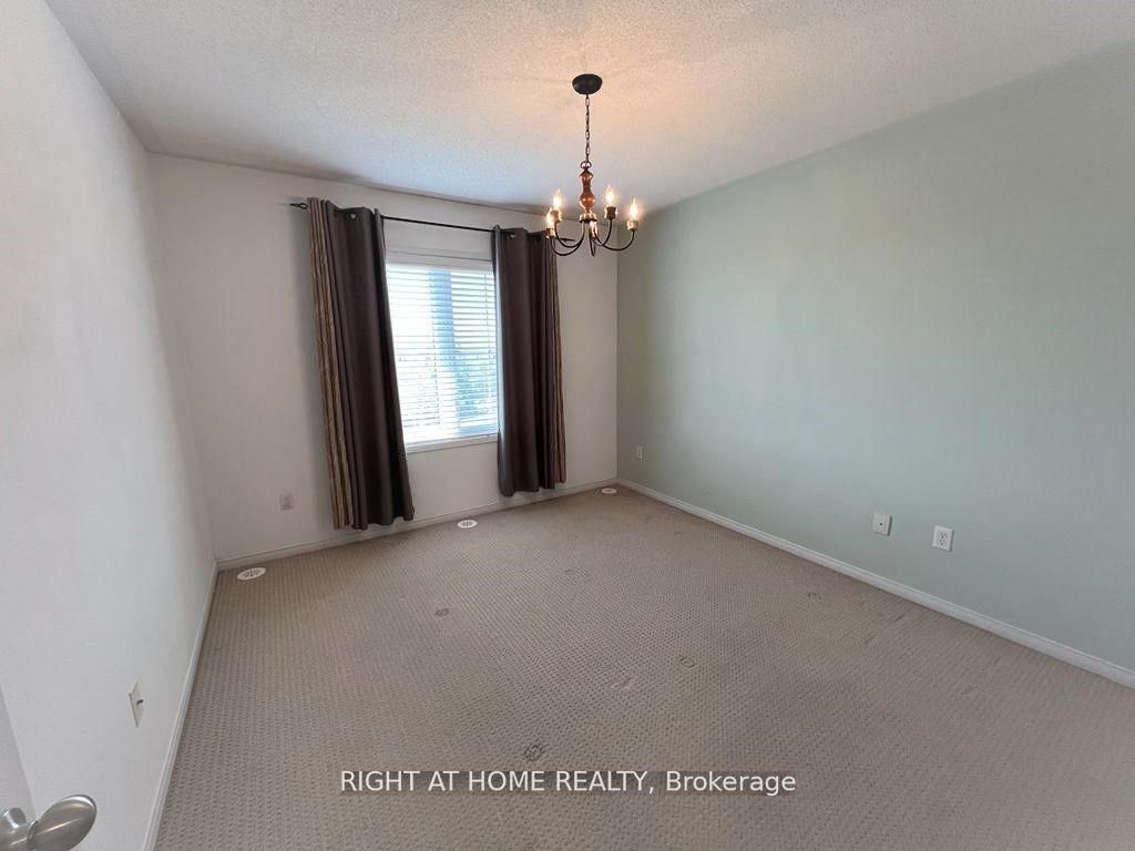 35 Hays Boulevard 10 Property Photo 15