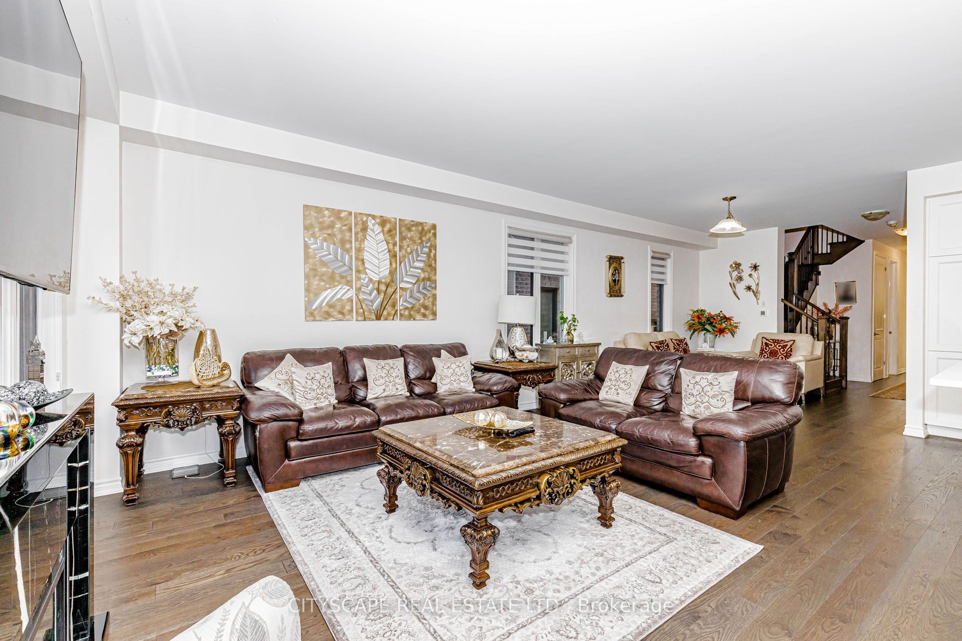 482 Bergamot Avenue Property Photo 13