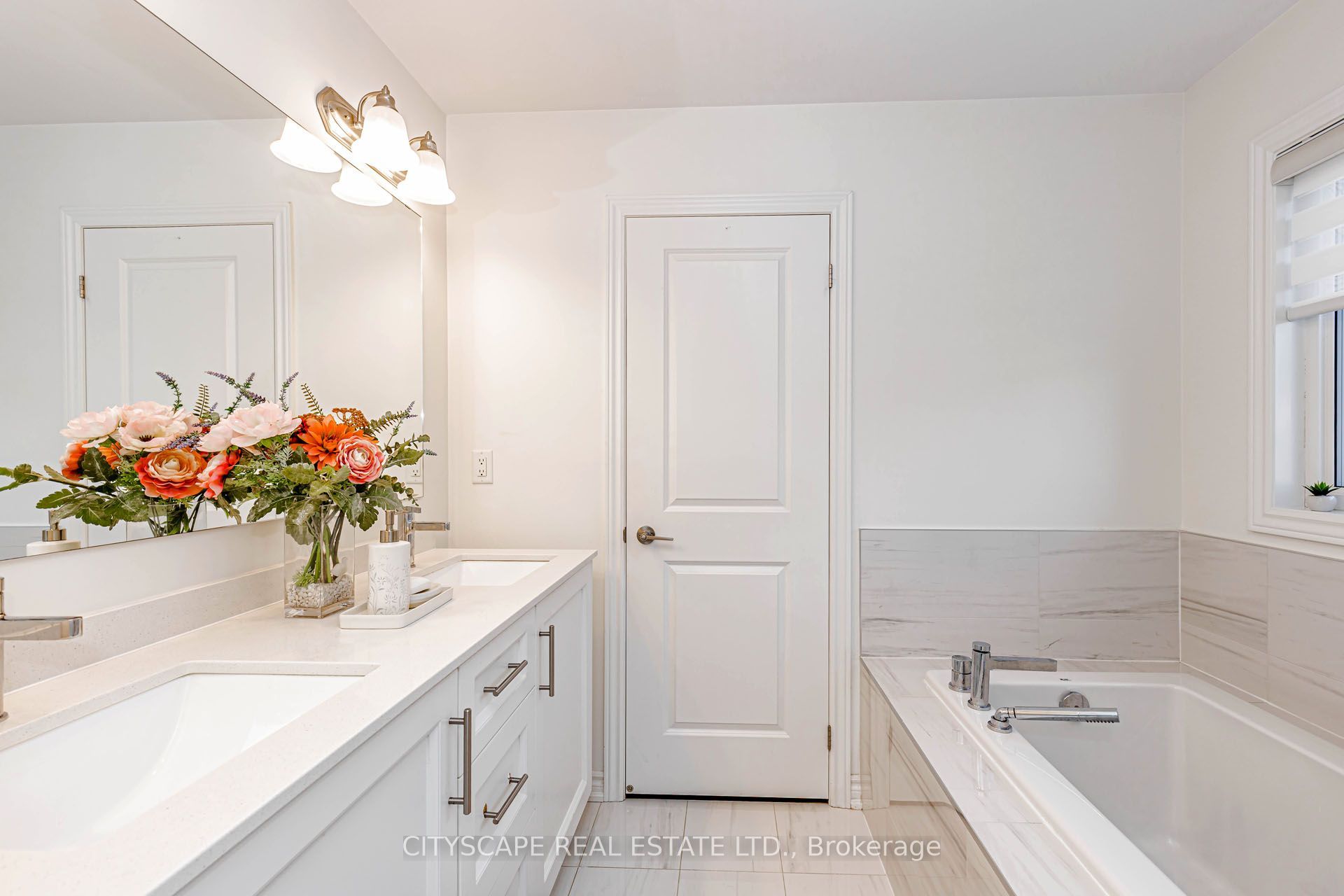 482 Bergamot Avenue Property Photo 32
