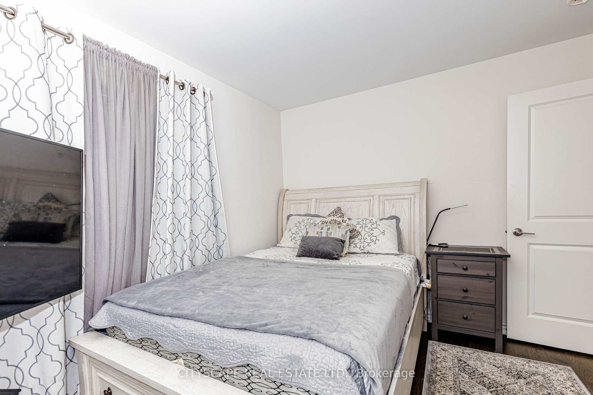 482 Bergamot Avenue Property Photo 34
