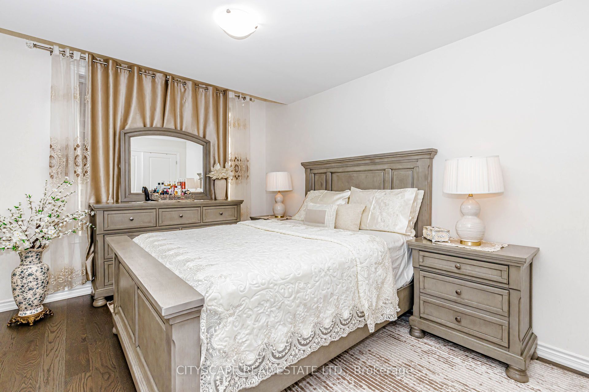 482 Bergamot Avenue Property Photo 38