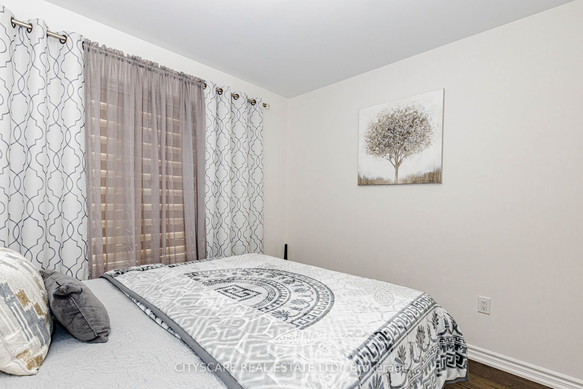 482 Bergamot Avenue Property Photo 43