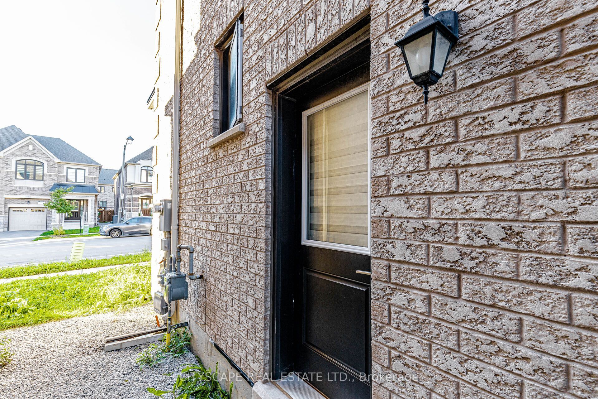 482 Bergamot Avenue Property Photo 45