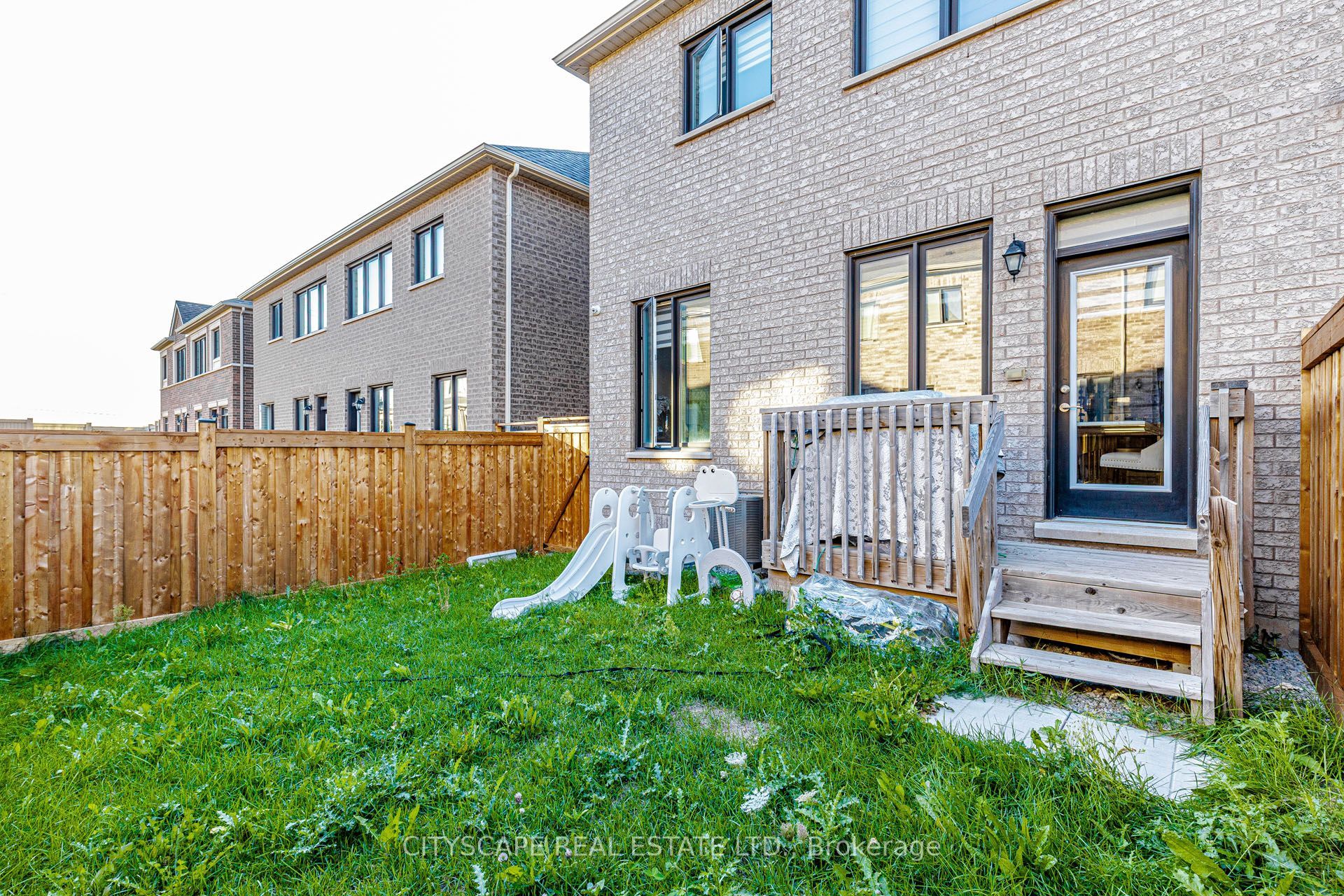 482 Bergamot Avenue Property Photo 49