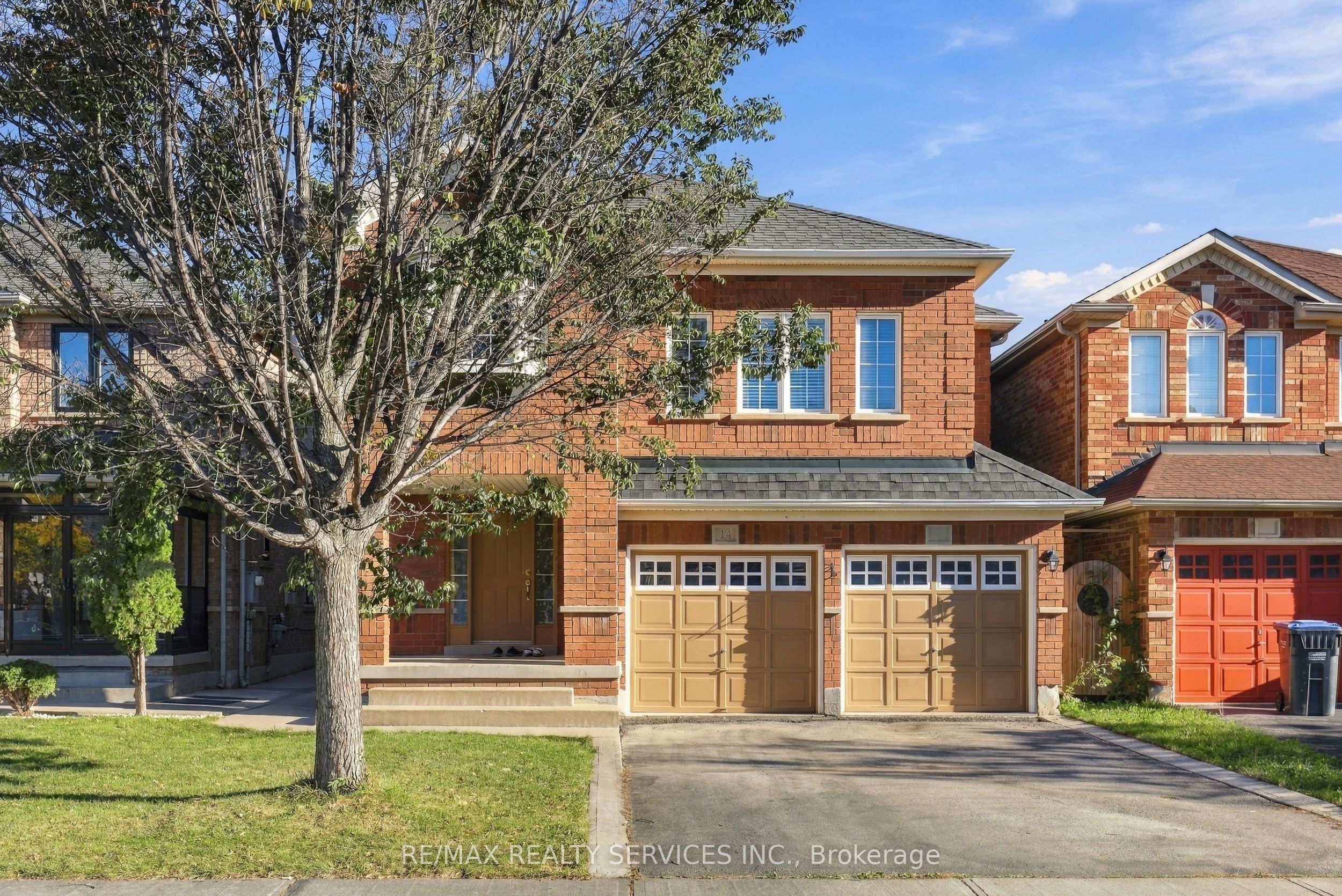 14 Dunure Crescent Property Photo 2