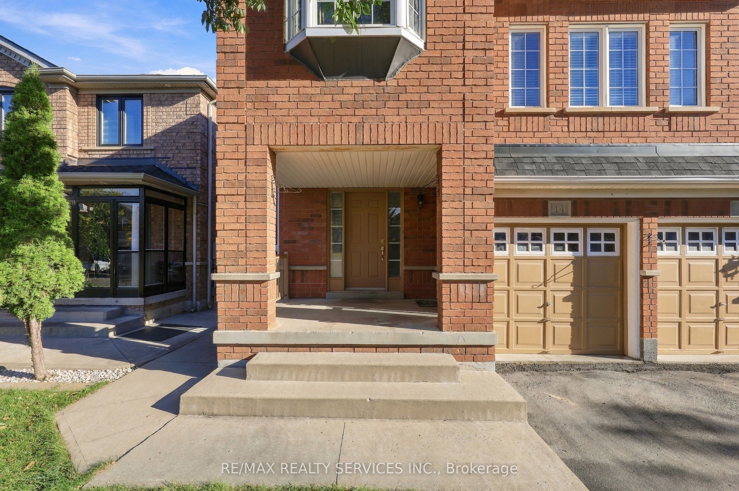 14 Dunure Crescent Property Photo 3