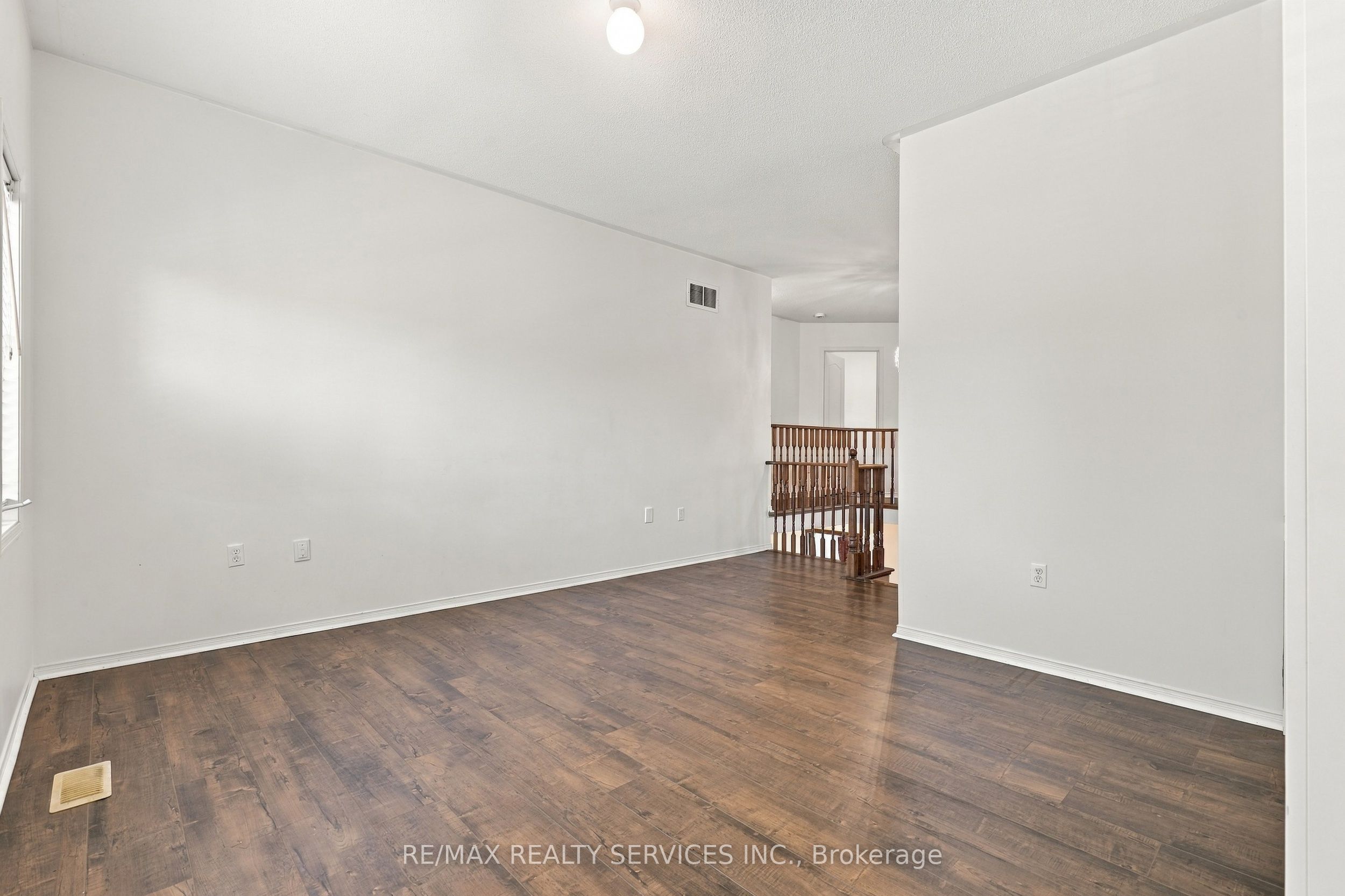 14 Dunure Crescent Property Photo 16