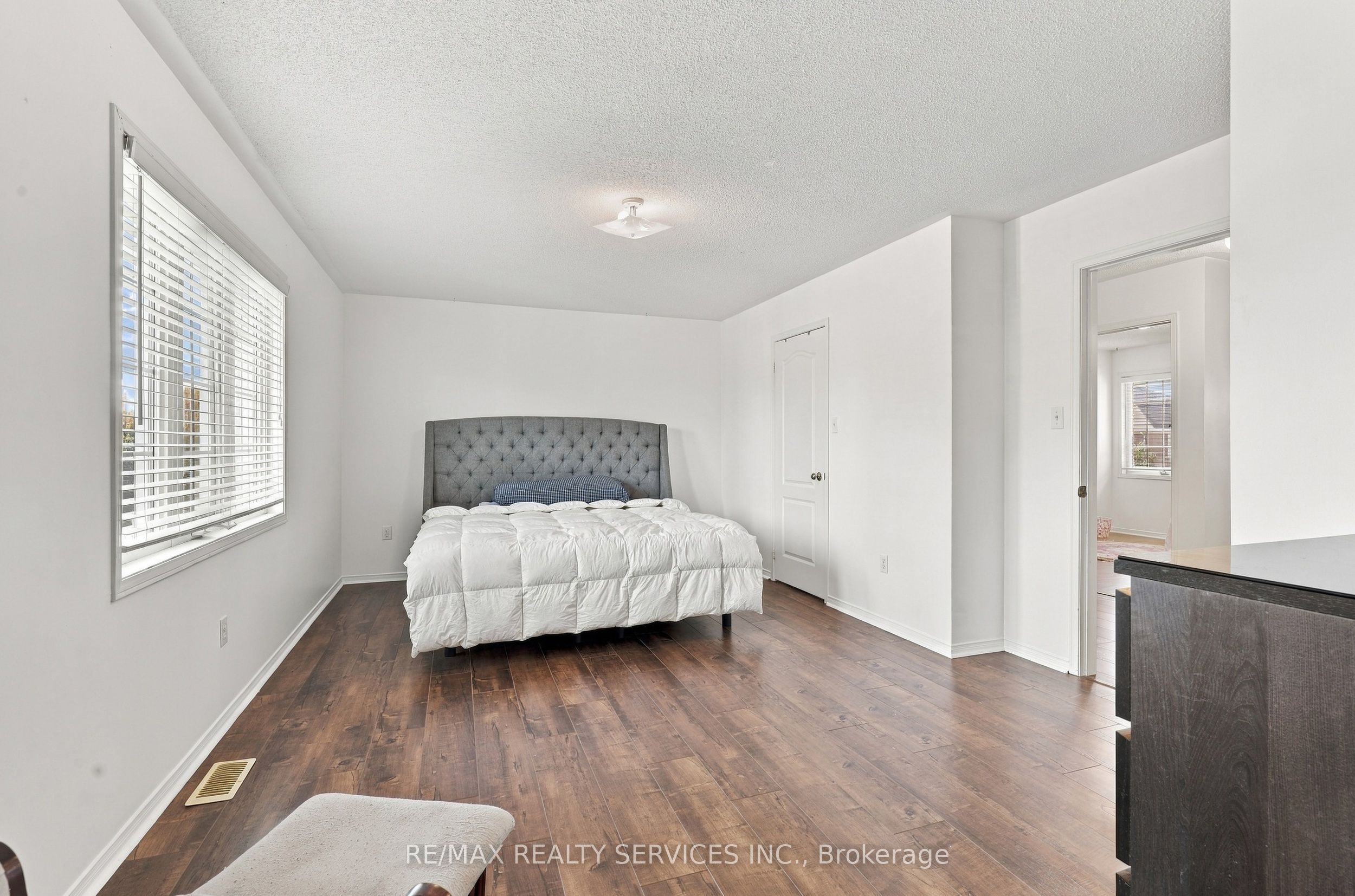 14 Dunure Crescent Property Photo 20