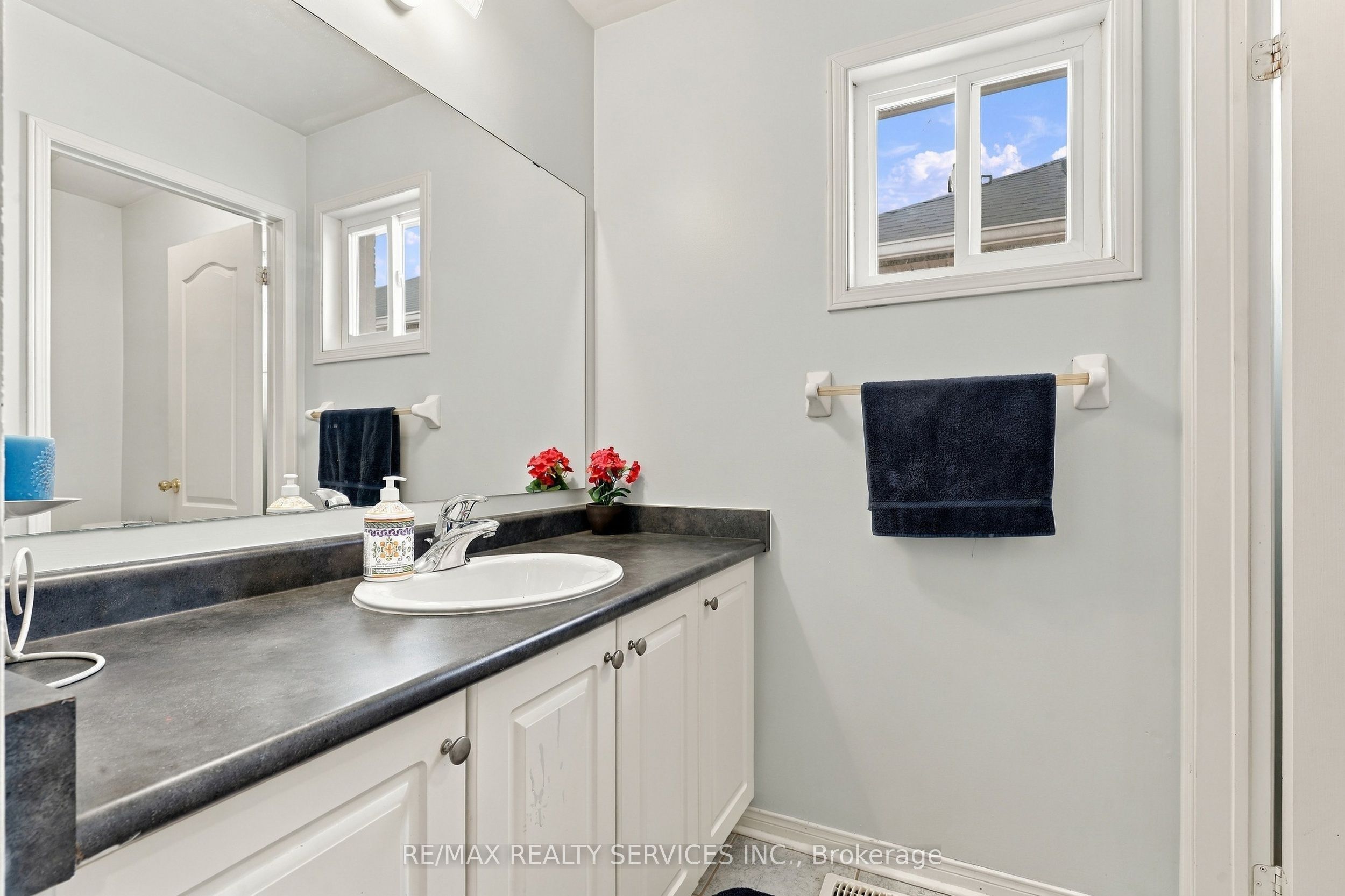 14 Dunure Crescent Property Photo 25