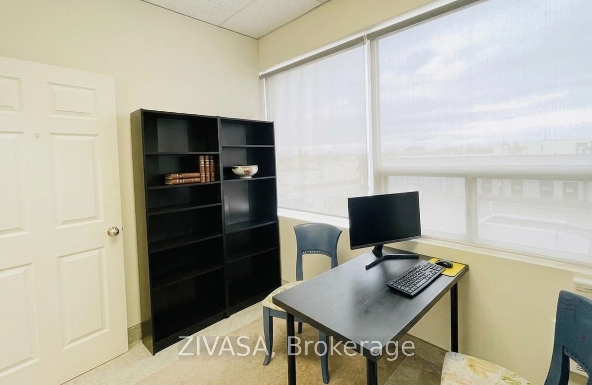 50 Steeles Avenue E 212 Property Photo 11