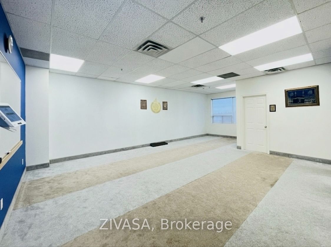50 Steeles Avenue E 212 Property Photo 13