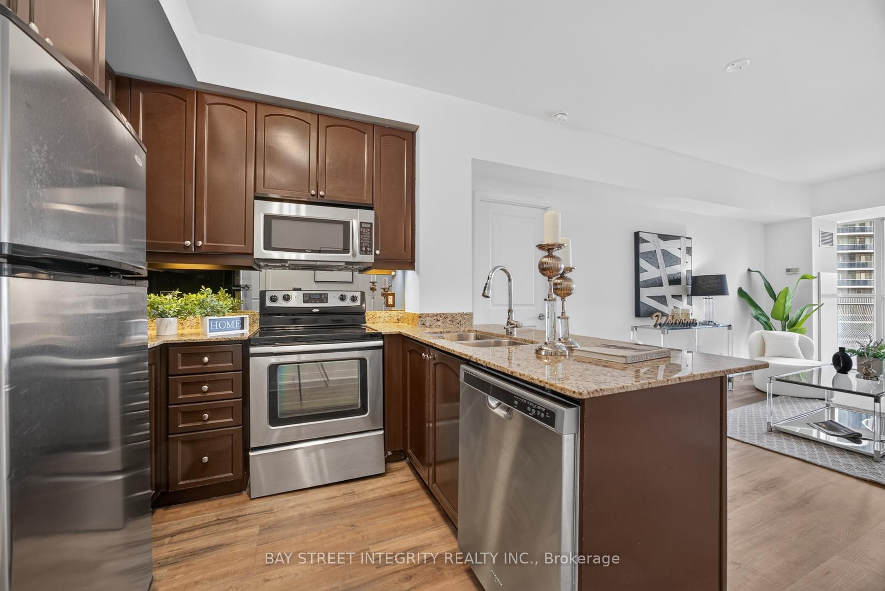 50 Absolute Avenue 1302 Property Photo 3