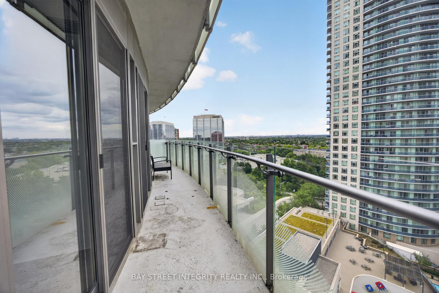50 Absolute Avenue 1302 Property Photo 20