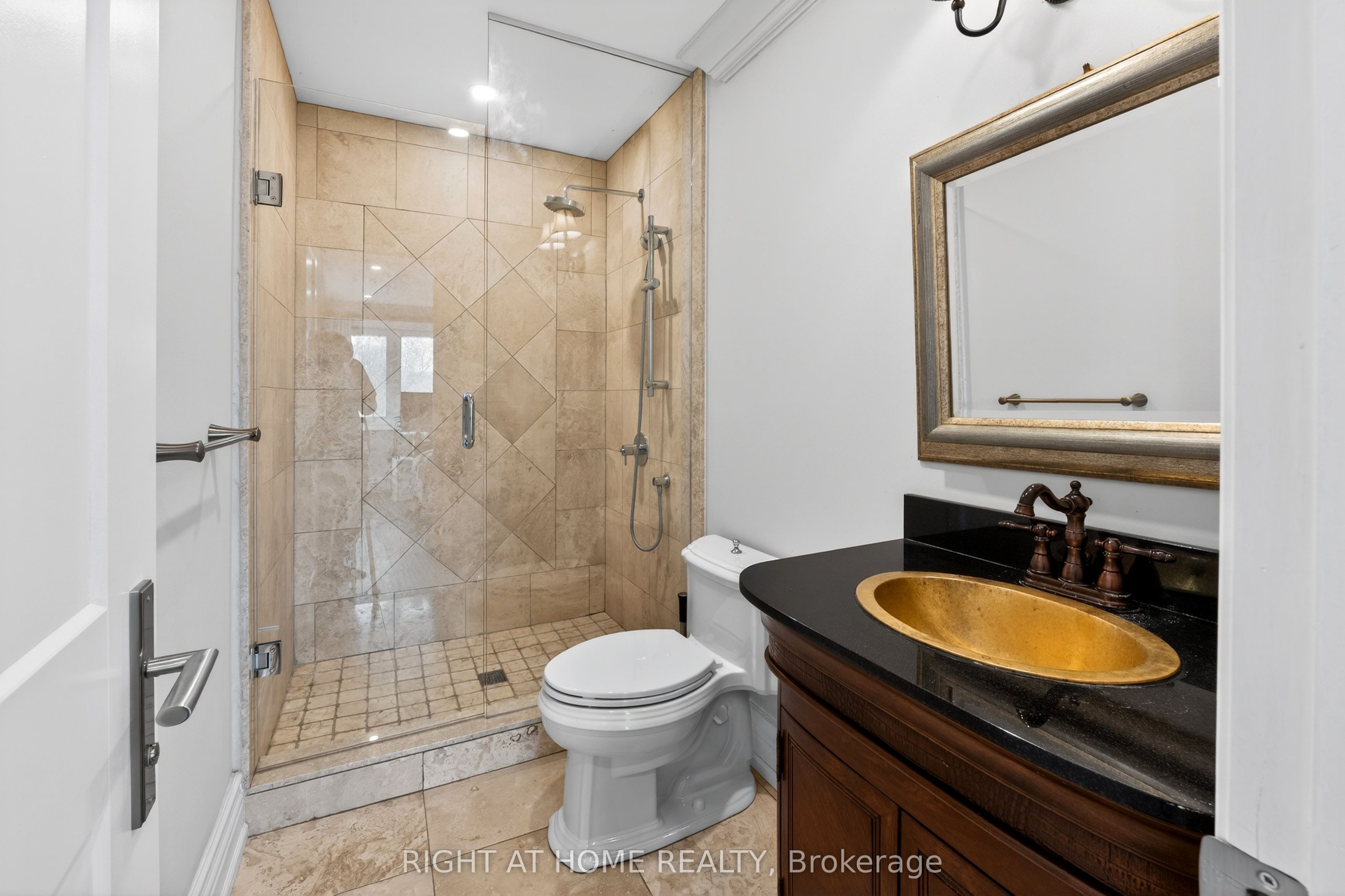 397 Maple Leaf Drive Property Photo 18