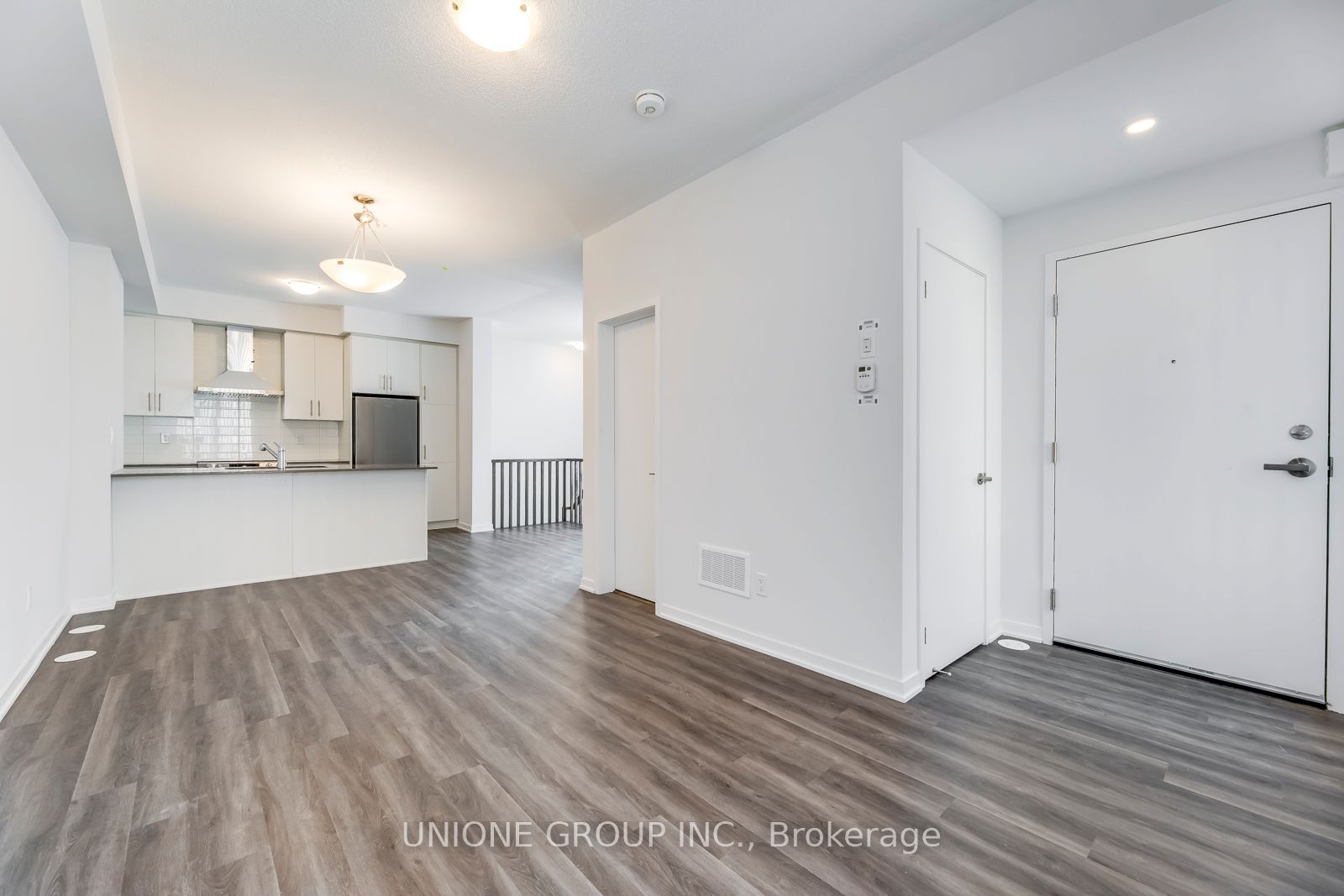 260 Twelfth Street 19 Property Photo 6