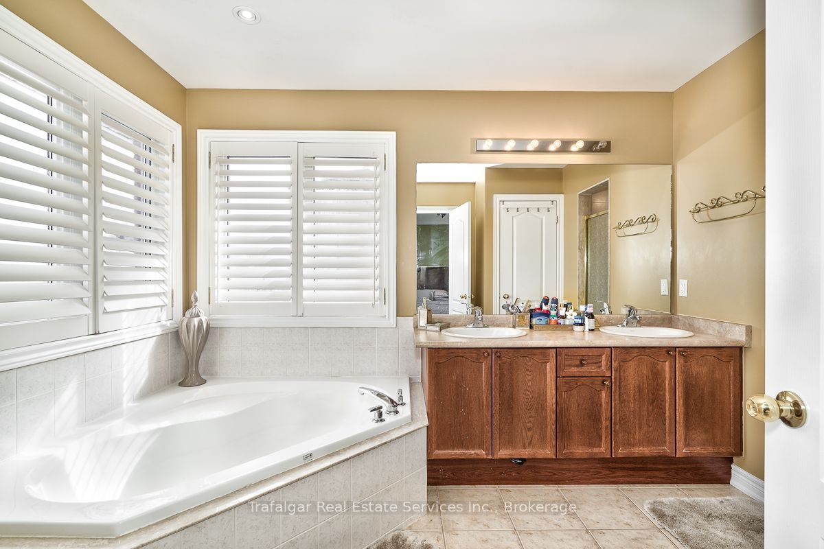 2355 Hilda Drive Property Photo 13