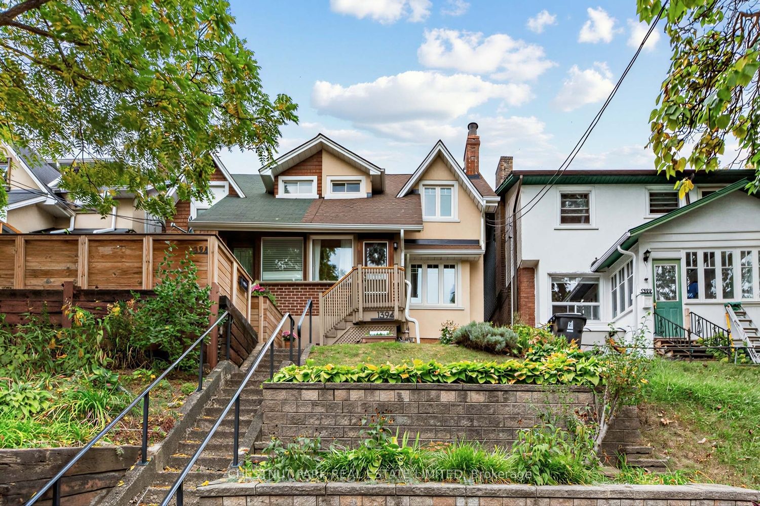 1394 Davenport Road Property Photo 1