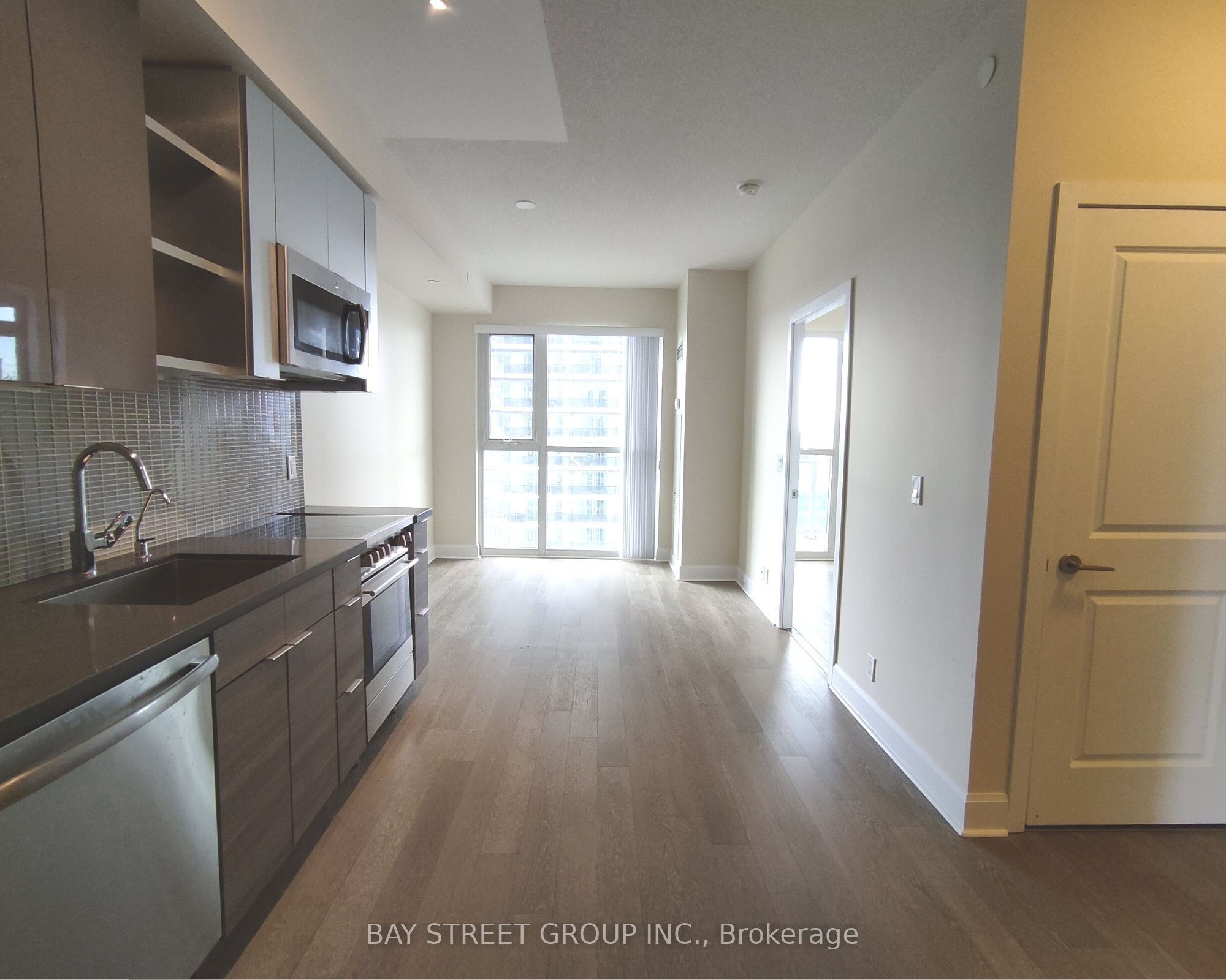 33 Shore Breeze Drive 1906 Property Photo 7