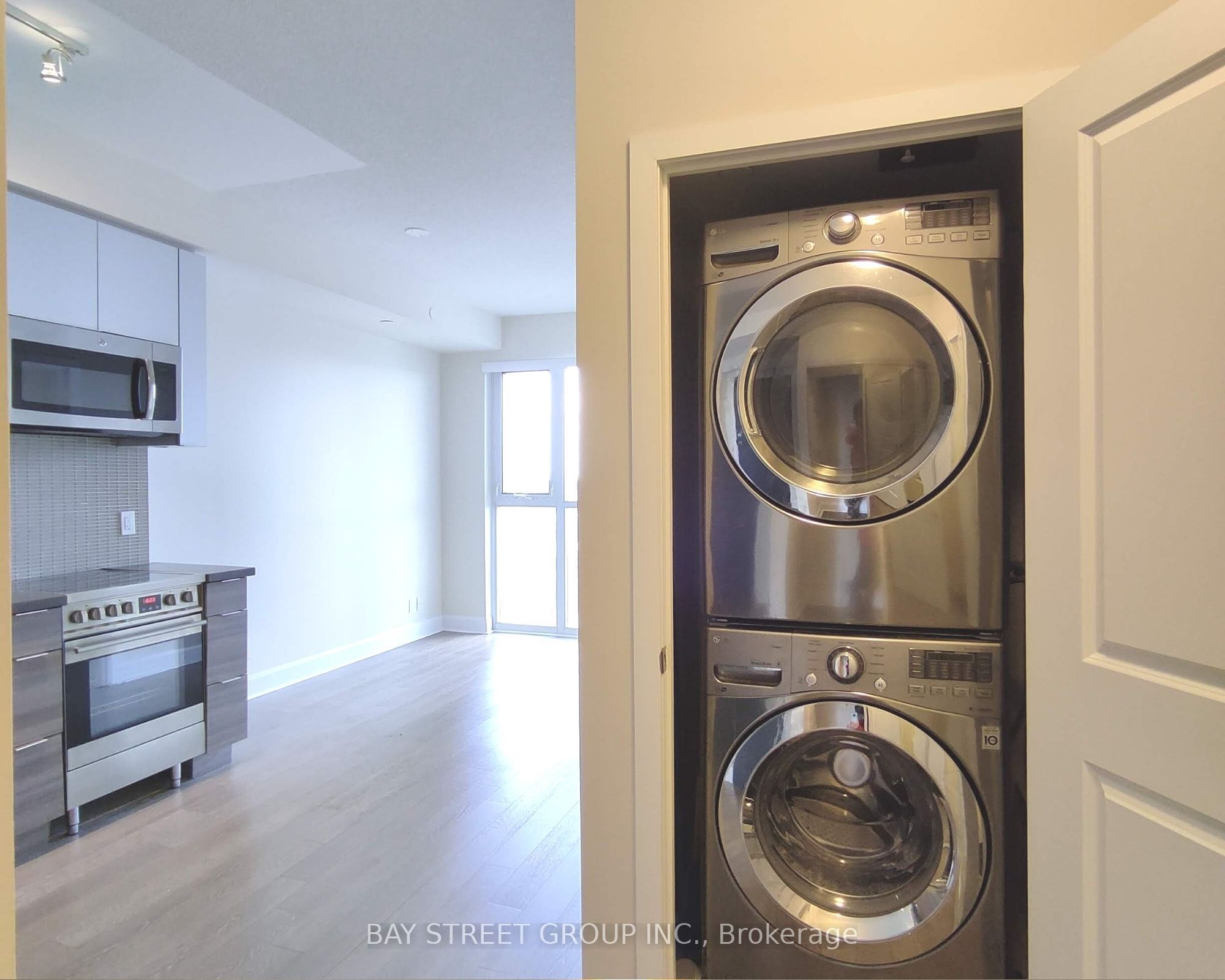 33 Shore Breeze Drive 1906 Property Photo 16