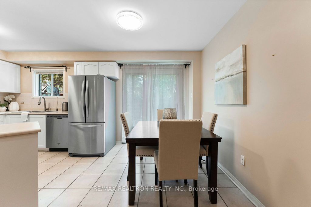 5525 Palmerston Crescent 45 Property Photo 12